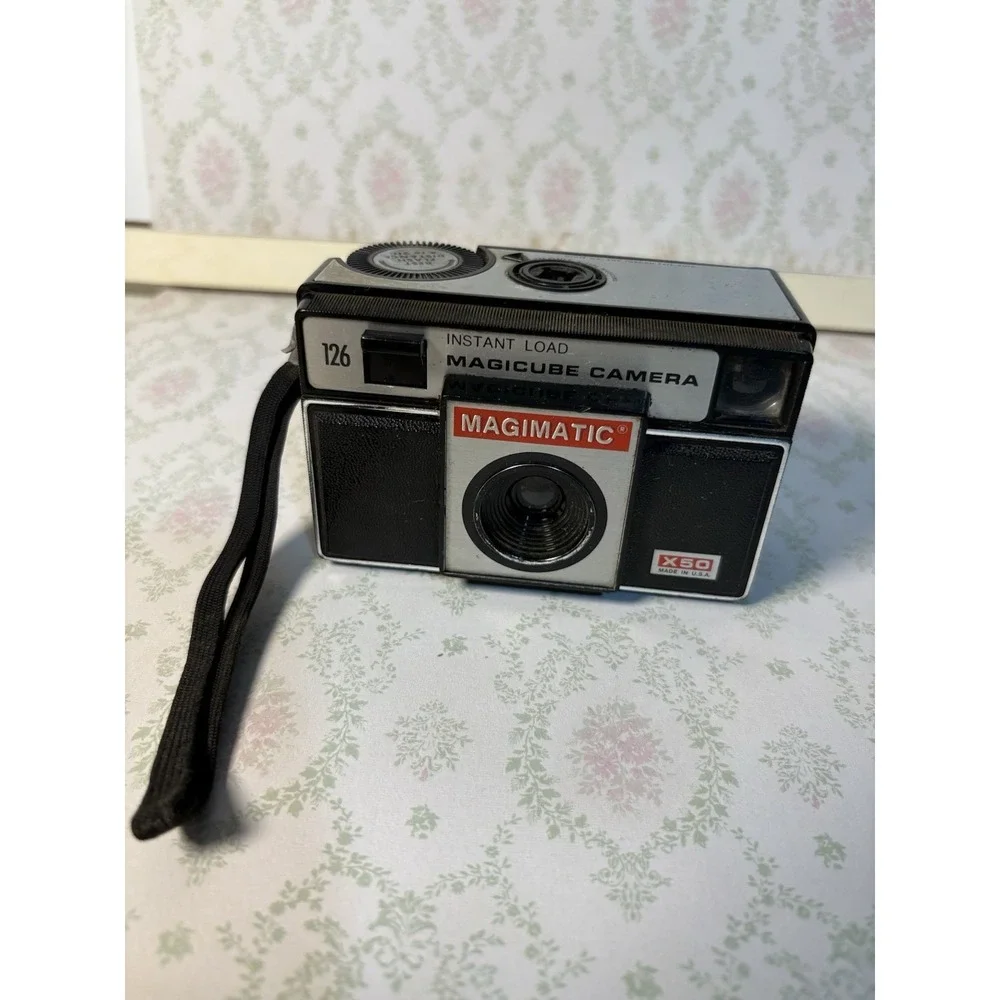 Vintage Magimatic X50 Magicube Camera 126 Film | Made in USA | Untested